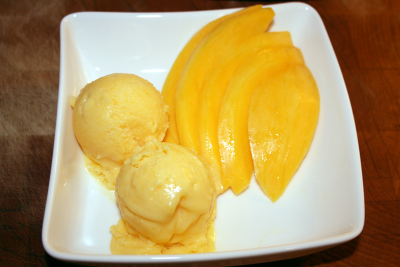 Mango-Kokos-EisMango-Coconut-Ice cream | Hartlanden BBQ