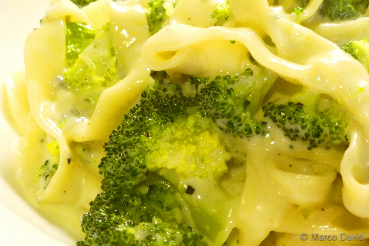 Pasta mit Brokkoli in Gorgonzolasauce | Friedi‘s Food Blog
